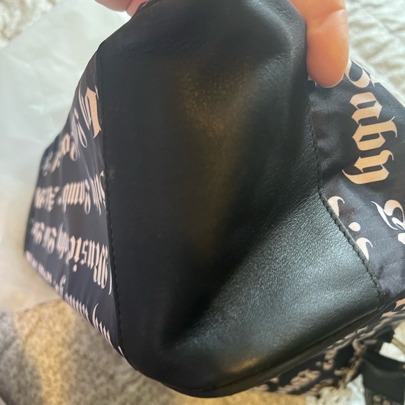 L.A.M.B. Gwen Stefani Lesportsac Tote Bag with Charm - Picture 4 of 7